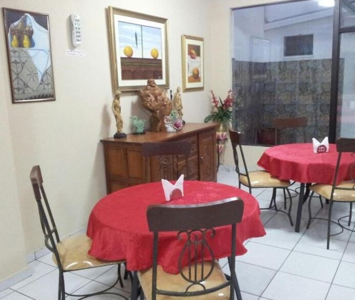 Hostal Casa Suiza Asunción Exterior foto